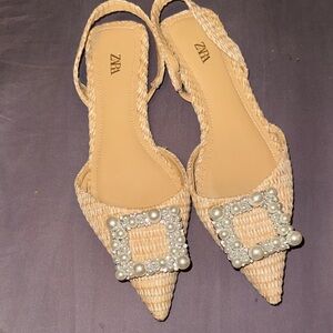 ZARA Cream Raffia Pointed Slingback Flats with Pearl Buckle